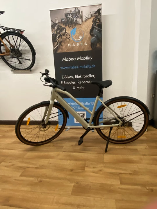 Deruiz Turmali E-Bike mit Riemen in cream white - gebrauchtes Vorführmodell - 2 Jahre Garantie