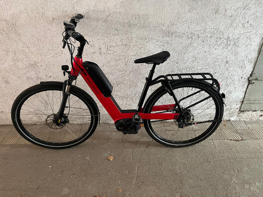 Riese & Müller Nevo E-Bike, Dynamic Red, Bosch Performance CX