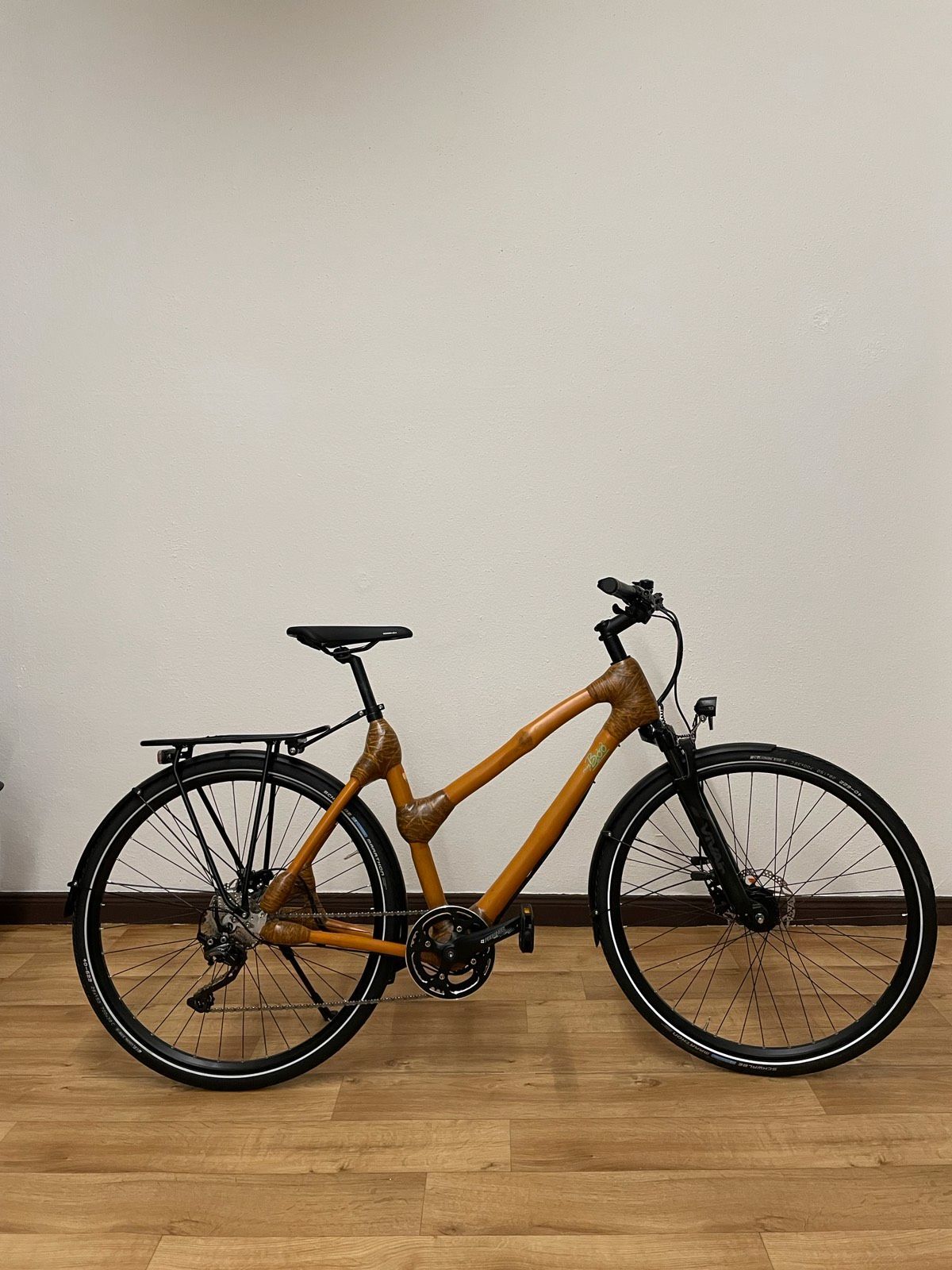 MyBoo Tano Bambus-Fahrrad Trekking 55cm Rahmen - MabeaMobility