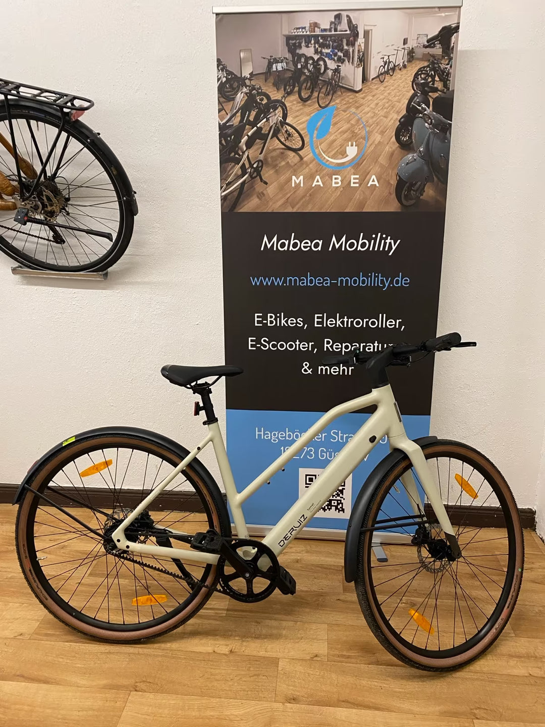 rennrad vorführmodell Deruiz Turmali E-Bike mit Riemen in cream white