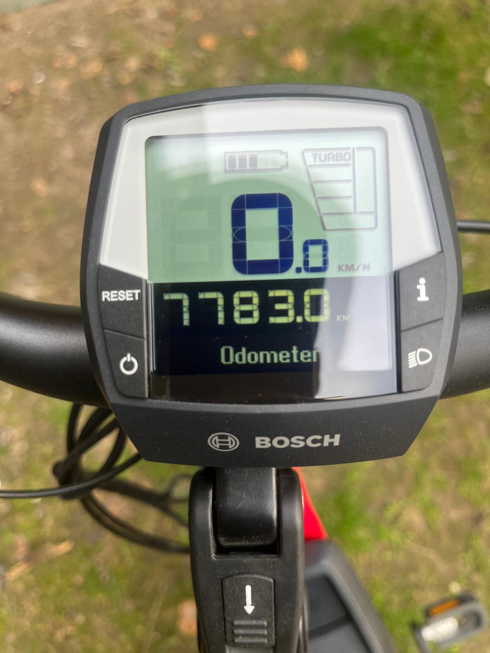 Riese & Müller Nevo E-Bike, Dynamic Red, Bosch Performance CX