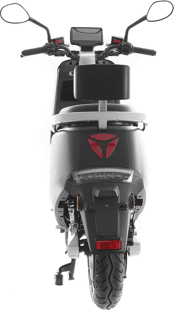 SXT Yadea G5 45km/h und MabeaMobility moderner E-Roller stylischer - –